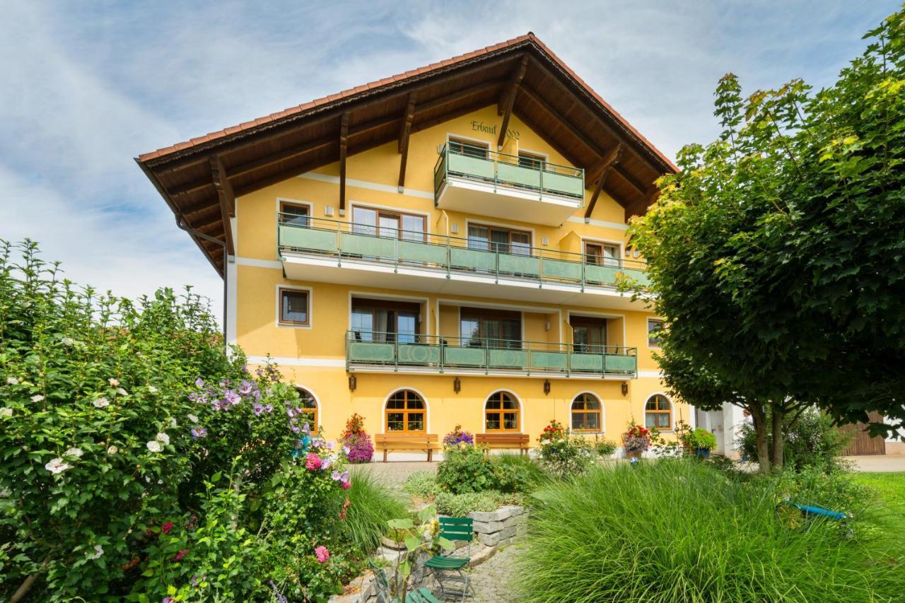 Hotel Preishof Кирхам Екстериор снимка