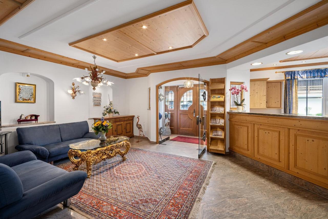 Hotel Preishof Кирхам Екстериор снимка