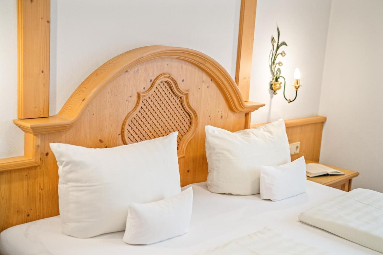 Hotel Preishof Кирхам Екстериор снимка