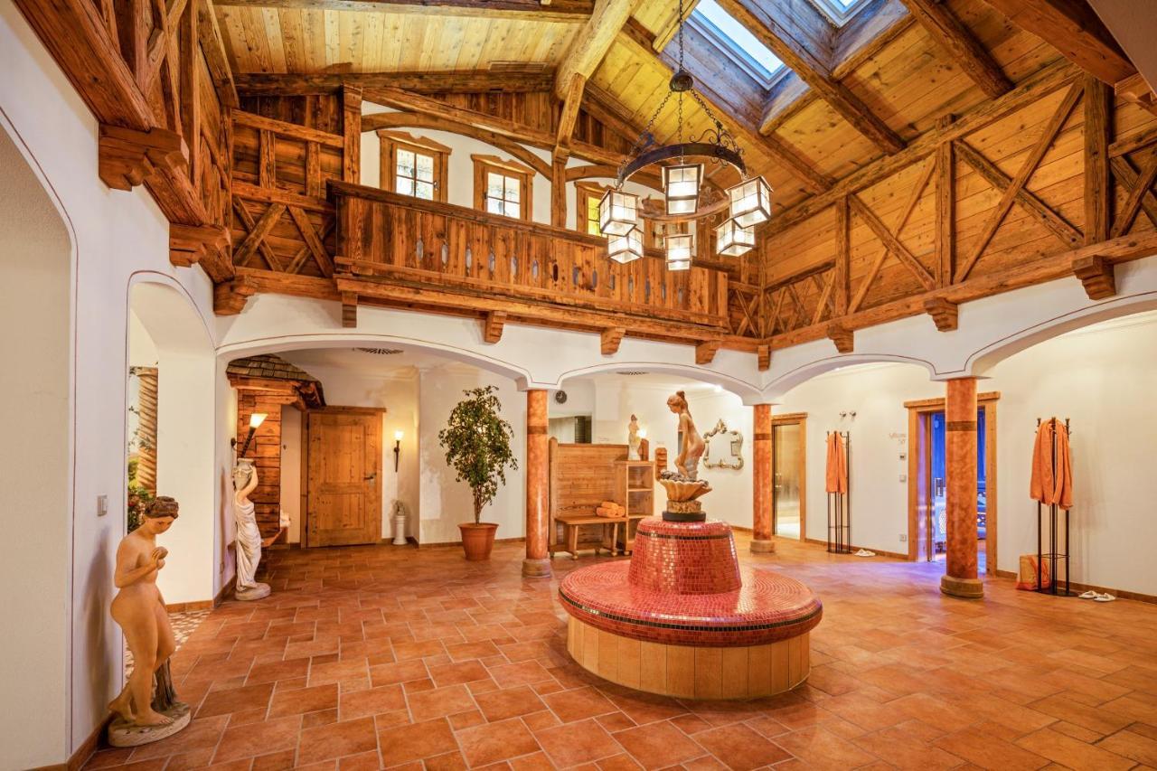 Hotel Preishof Кирхам Екстериор снимка