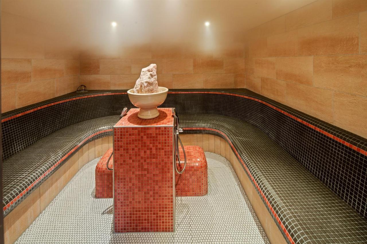 Hotel Preishof Кирхам Екстериор снимка