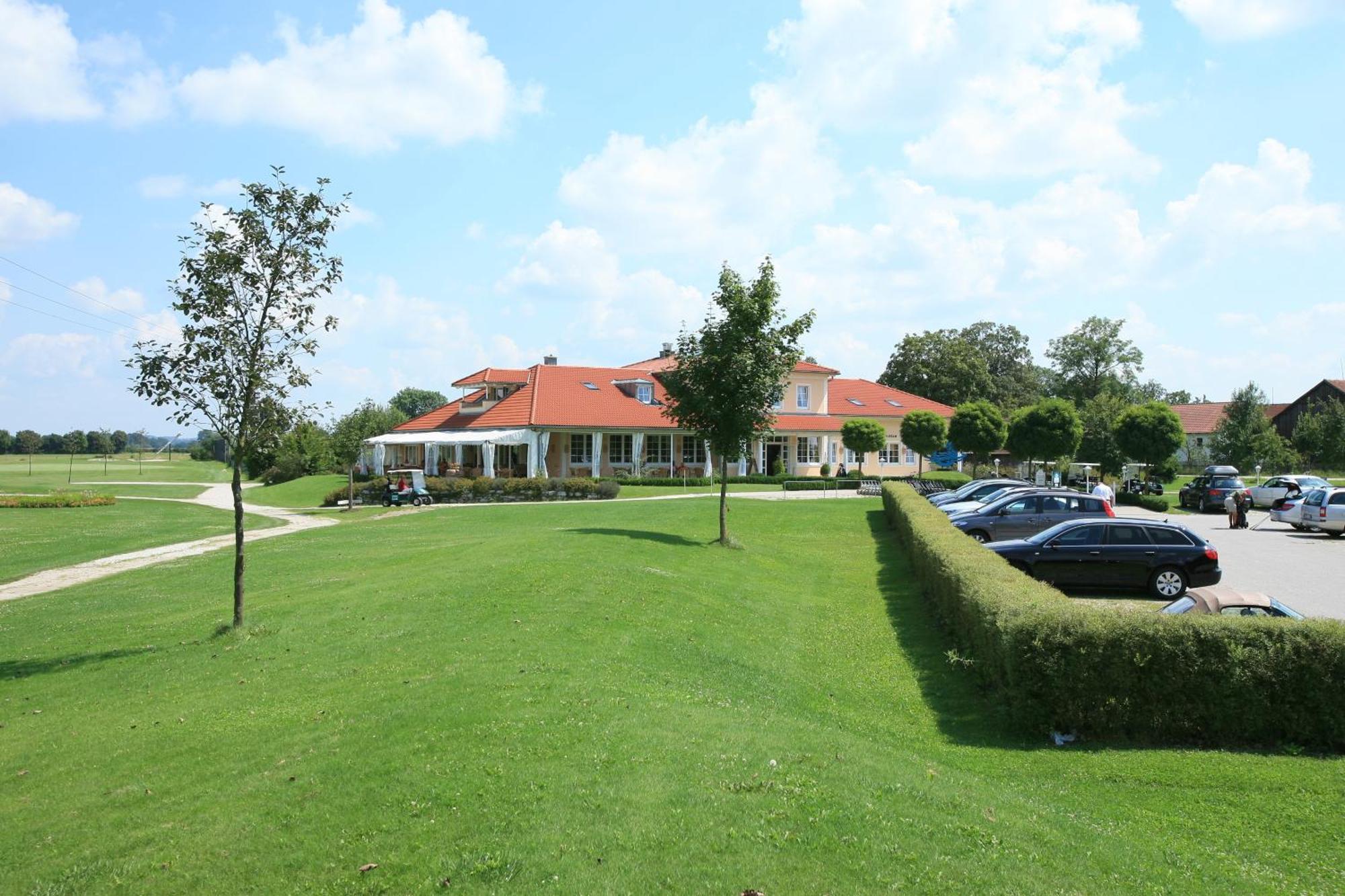 Hotel Preishof Кирхам Екстериор снимка